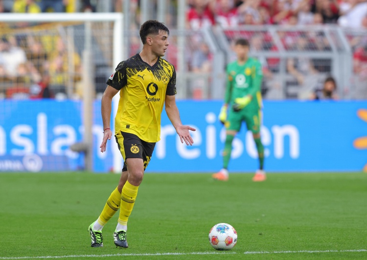 Kaiyun网页版-回归！官方：切尔西激活合同条款，从多特提前召回中卫安塞尔米诺